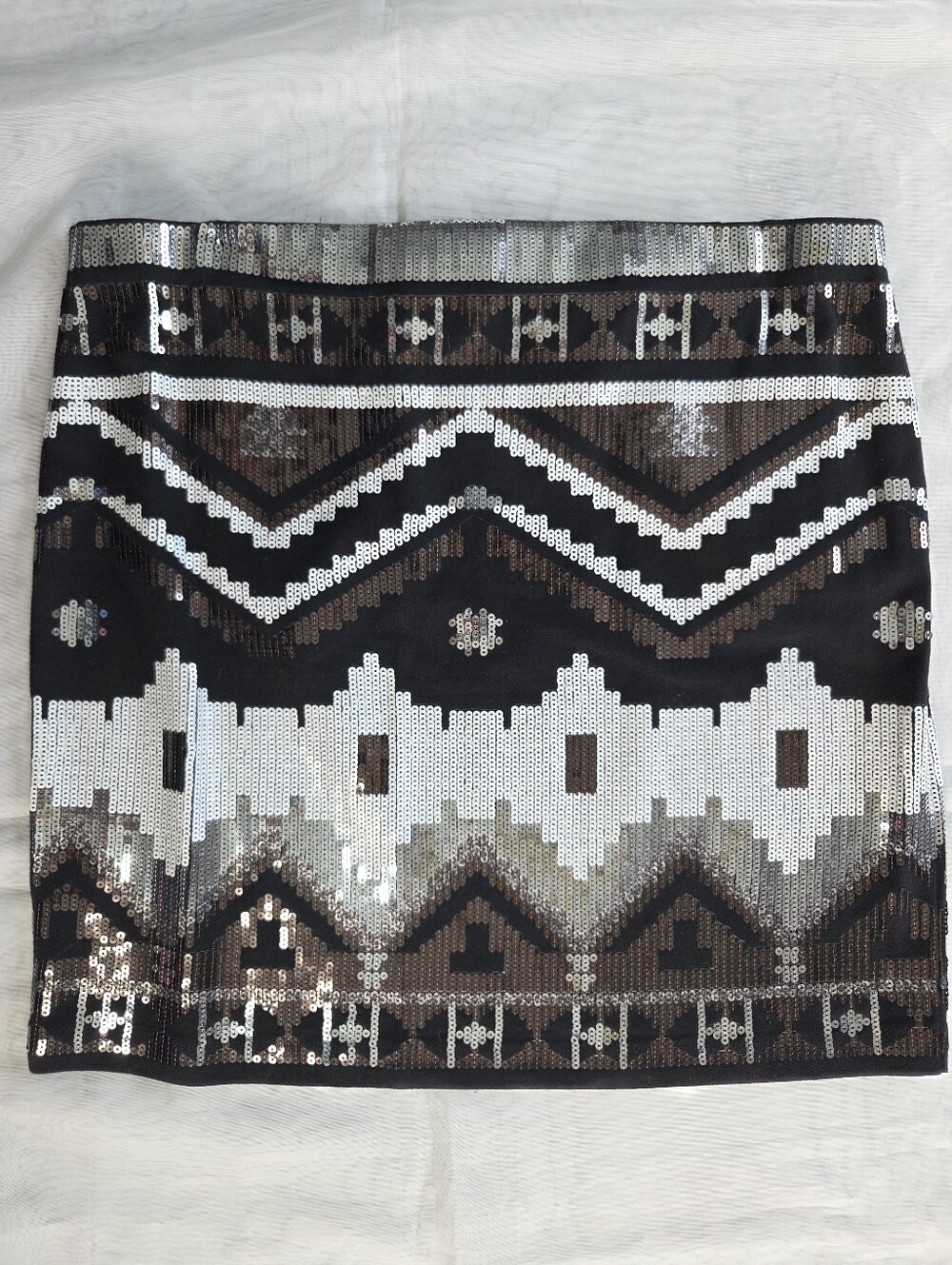 Express Sequin Geo-Pattern Mini Skirt in Black and Silver
